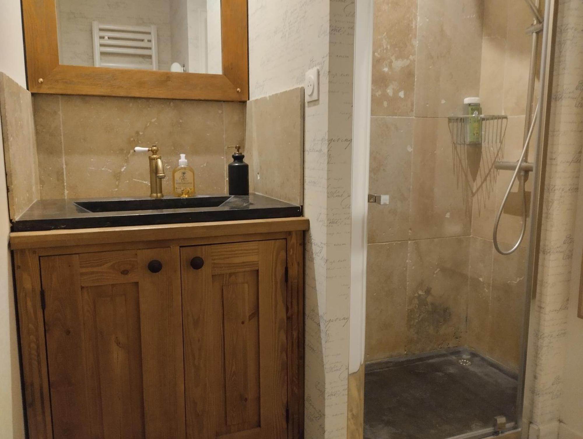 Manoir De La Guignardiere - Charme Et Douceur Chavagne Exteriör bild